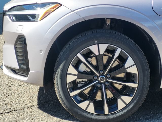 New 2026 Volvo XC60 T8 Plus w/ Climate Package PRO AWD/4WD image 18