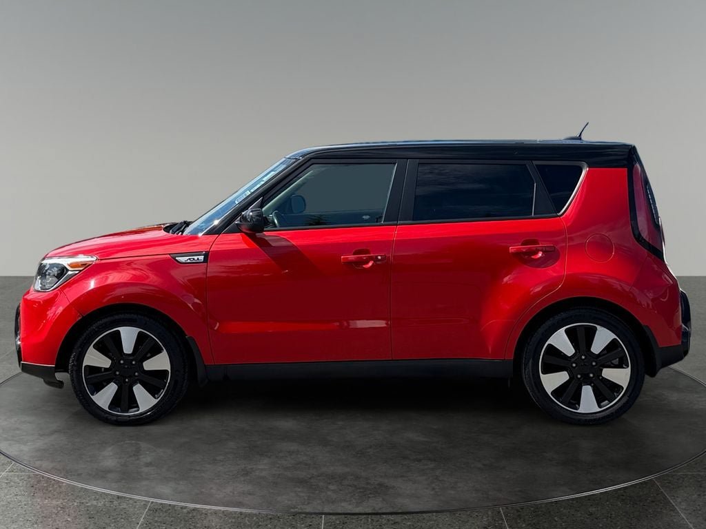 Used 2016 Kia Soul + w/ Designer's Package FWD image 5