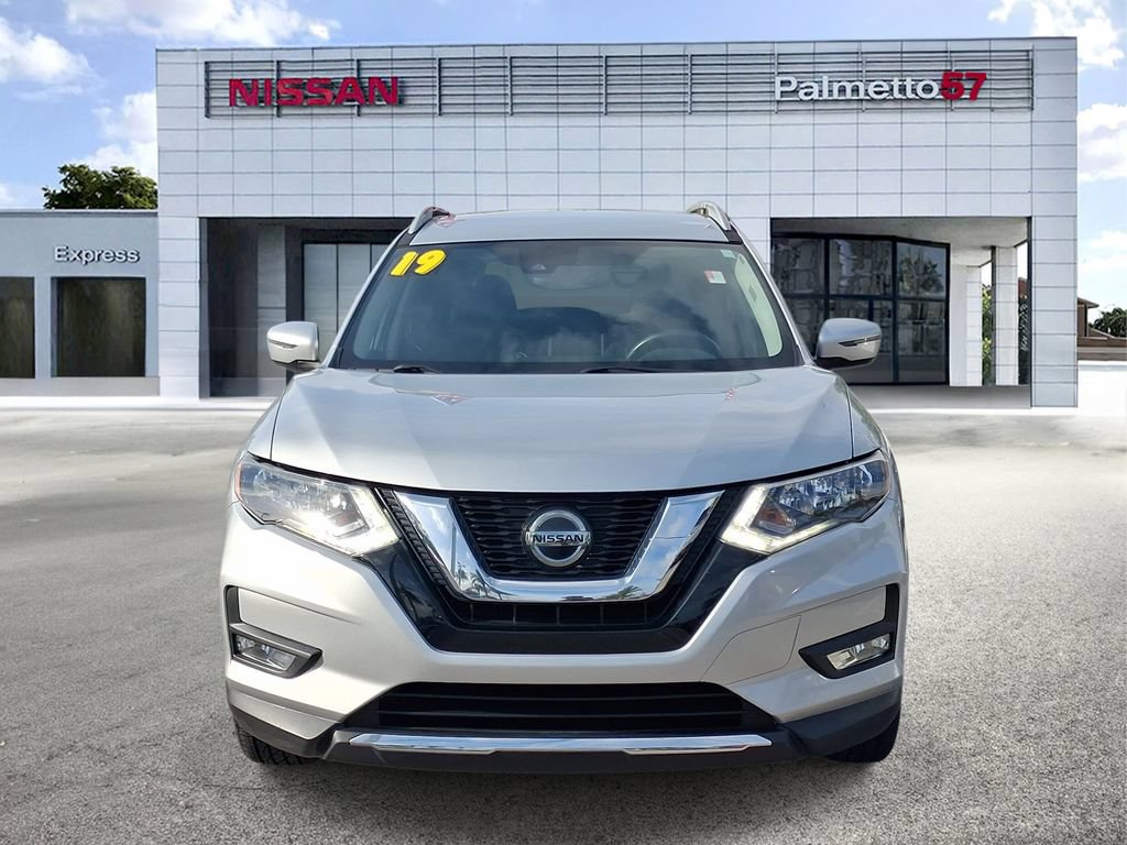 Used 2019 Nissan Rogue SL FWD image 2