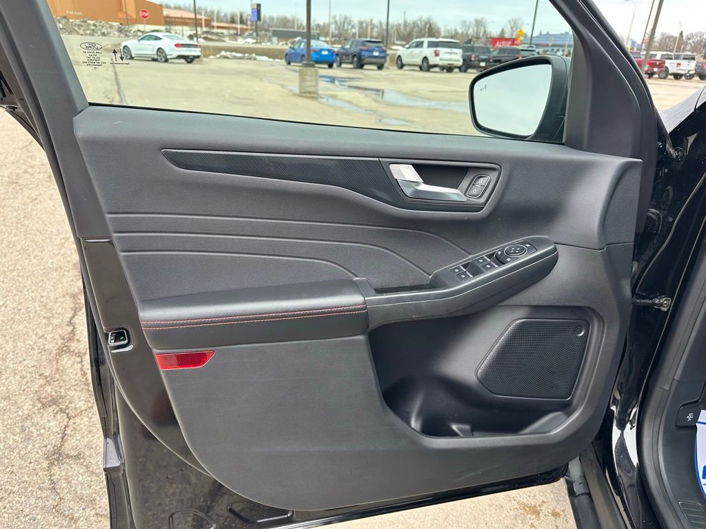 Used 2023 Ford Escape ST-Line w/ Tech Pack #1 image 12