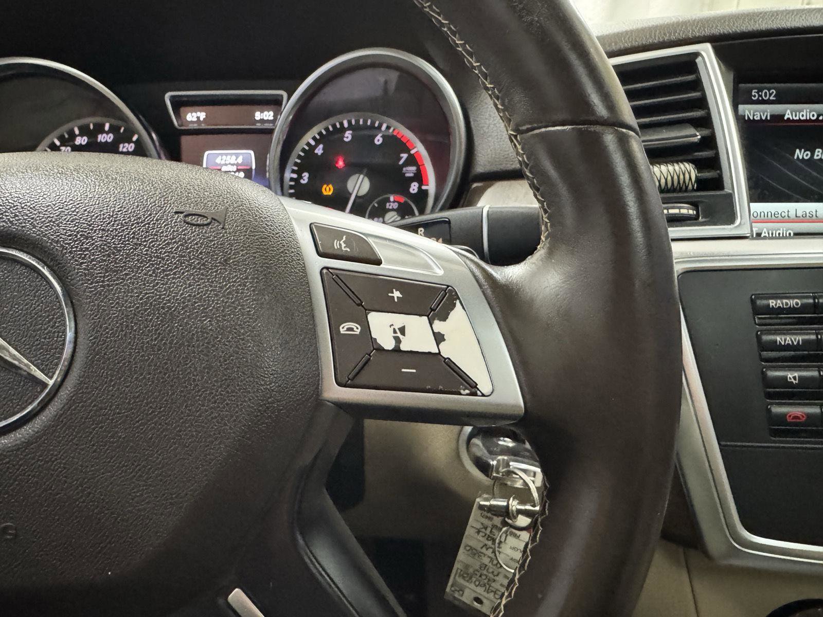 Used 2015 Mercedes-Benz ML 350 2WD w/ Premium 1 Package image 21