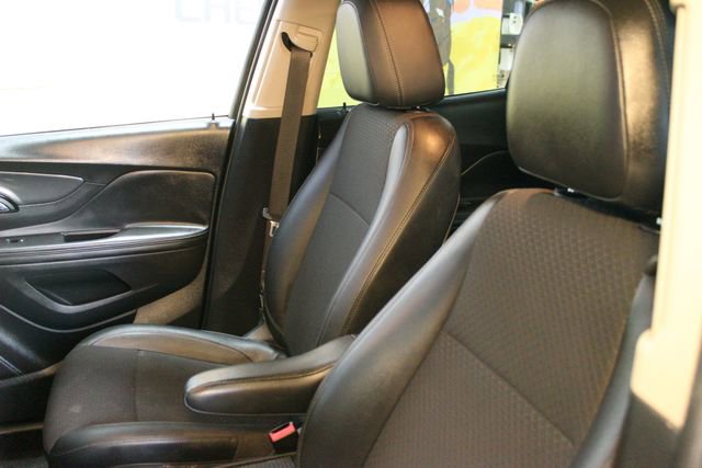 Used 2018 Buick Encore Preferred AWD/4WD image 17