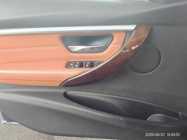 Used 2017 BMW 330i xDrive Sedan AWD/4WD image 15