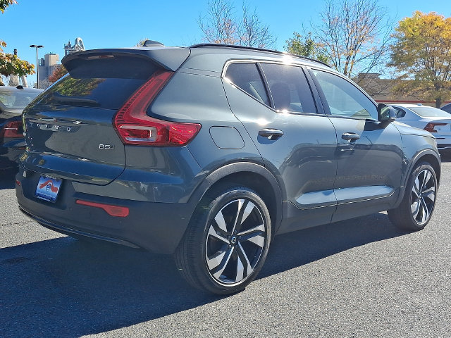 Used 2026 Volvo XC40 B5 Ultra AWD/4WD image 6