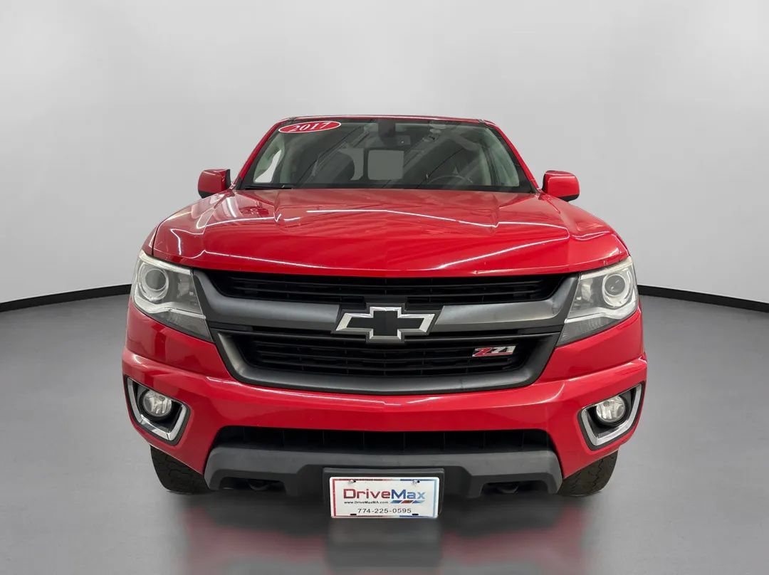 Used 2017 Chevrolet Colorado Z71 AWD/4WD image 2