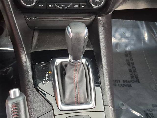 Used 2016 MAZDA MAZDA3 i Touring w/ Popular Equipment Package FWD image 12