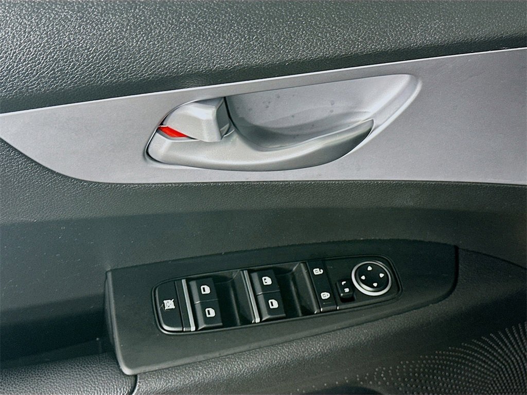 Used 2023 Kia Forte LXS image 24