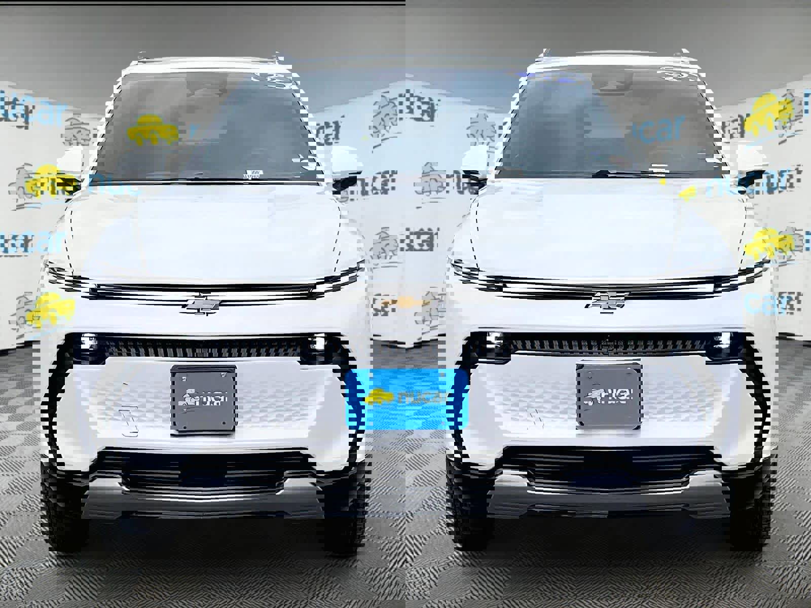 Used 2025 Chevrolet Equinox EV LT image 2