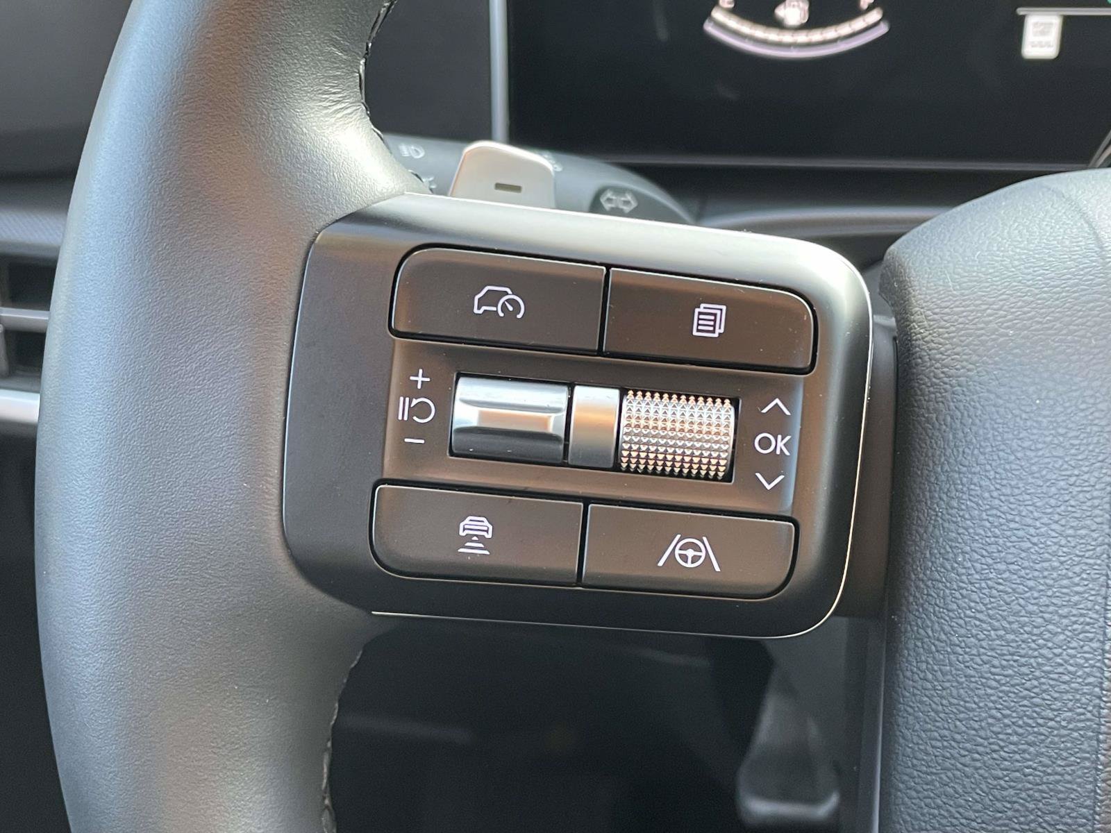Certified 2026 Hyundai Santa Fe SEL FWD image 10