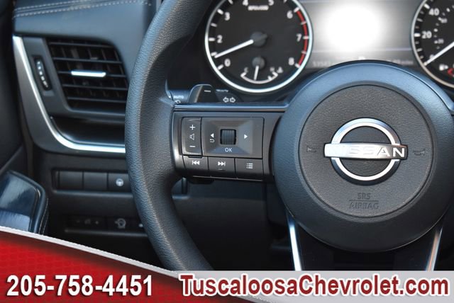 Used 2024 Nissan Rogue SV image 27