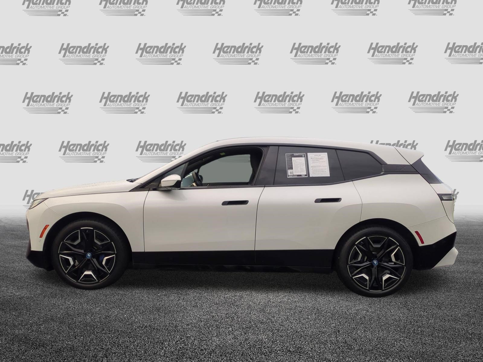 Certified 2024 BMW iX xDrive50 w/ Premium Package AWD/4WD image 7
