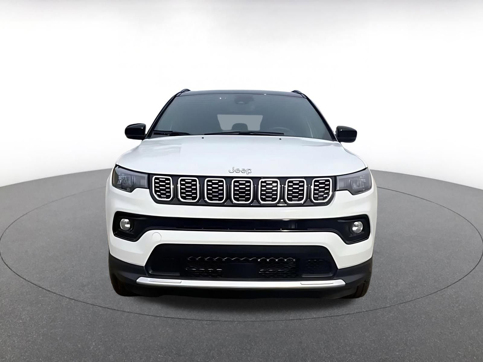 Used 2025 Jeep Compass Limited AWD/4WD image 4
