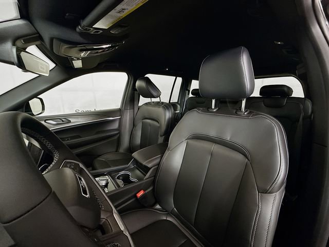 New 2025 Jeep Grand Cherokee Limited w/ Black Appearance Package AWD/4WD image 21