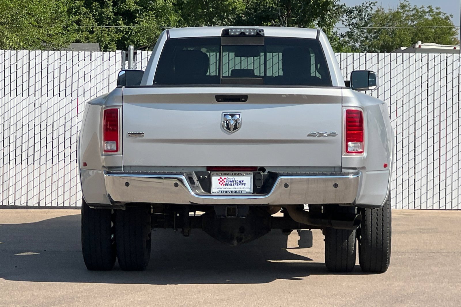 Used 2014 RAM 3500 Laramie w/ Cold Weather Group AWD/4WD image 5