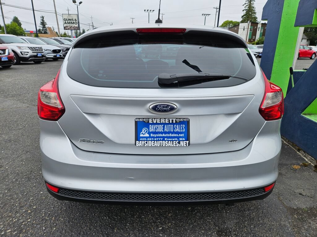 Used 2013 Ford Focus SE FWD image 4
