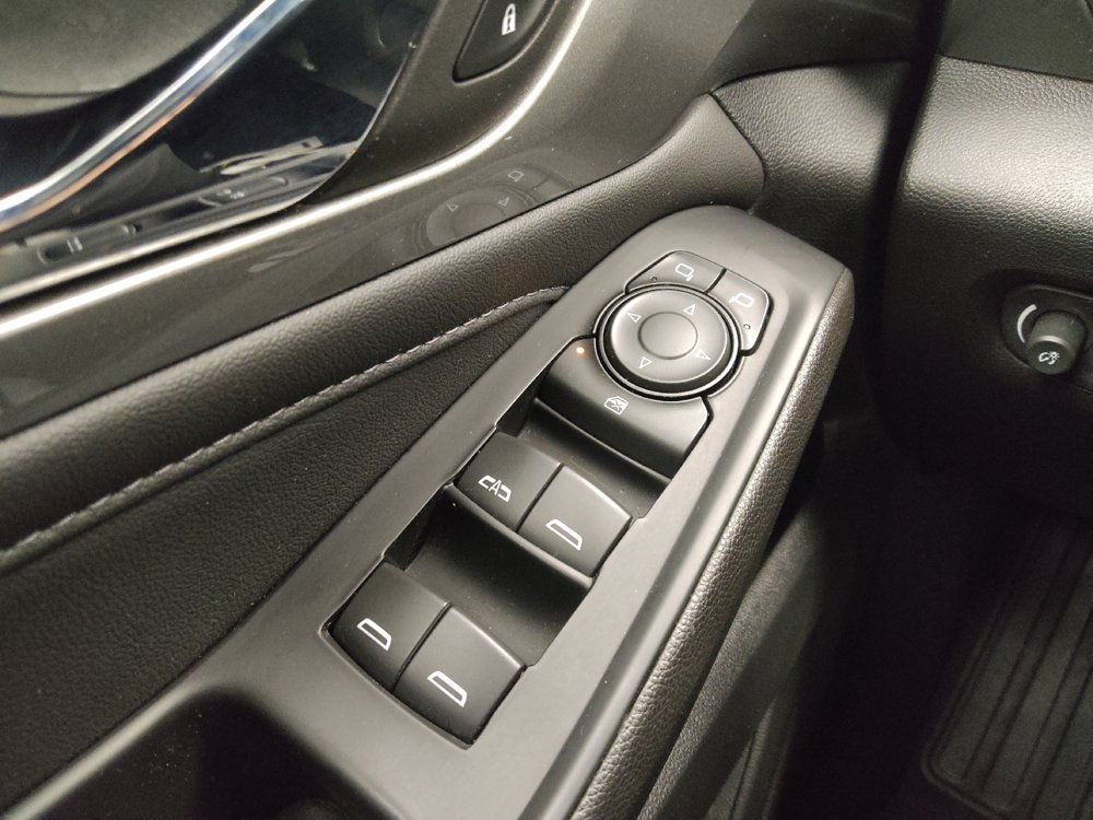 Used 2023 Chevrolet Traverse LT w/ LPO, Floor Liner Package AWD/4WD image 27