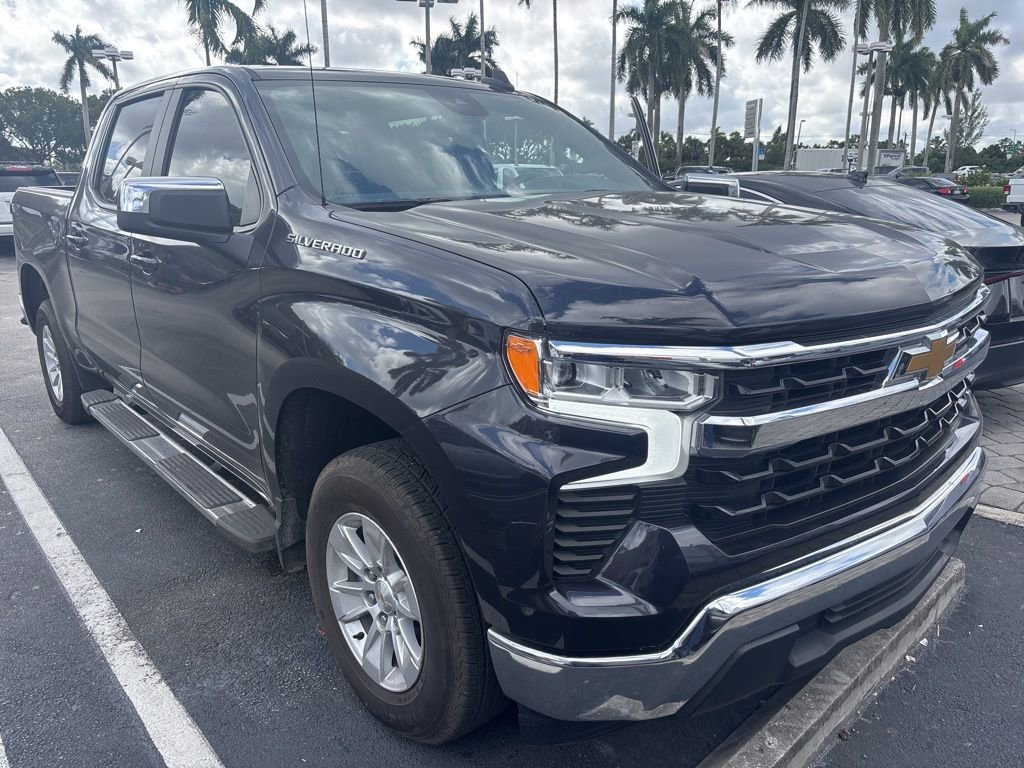 Used 2024 Chevrolet Silverado 1500 LT image 1