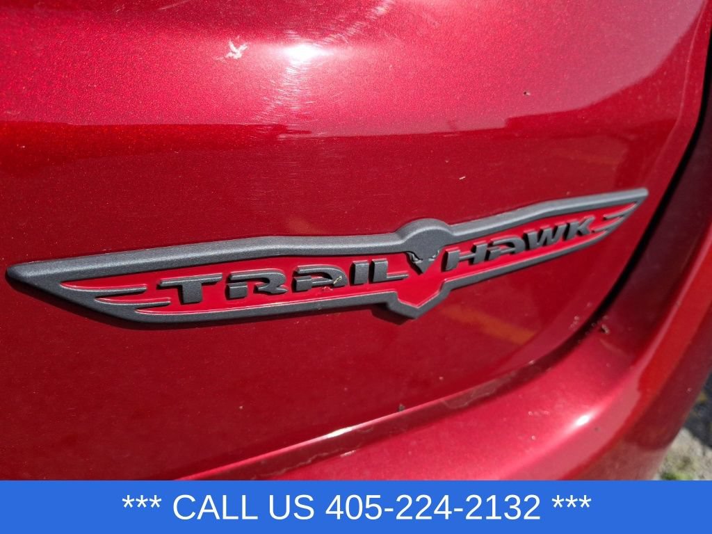 Used 2025 Jeep Compass Trailhawk AWD/4WD image 14