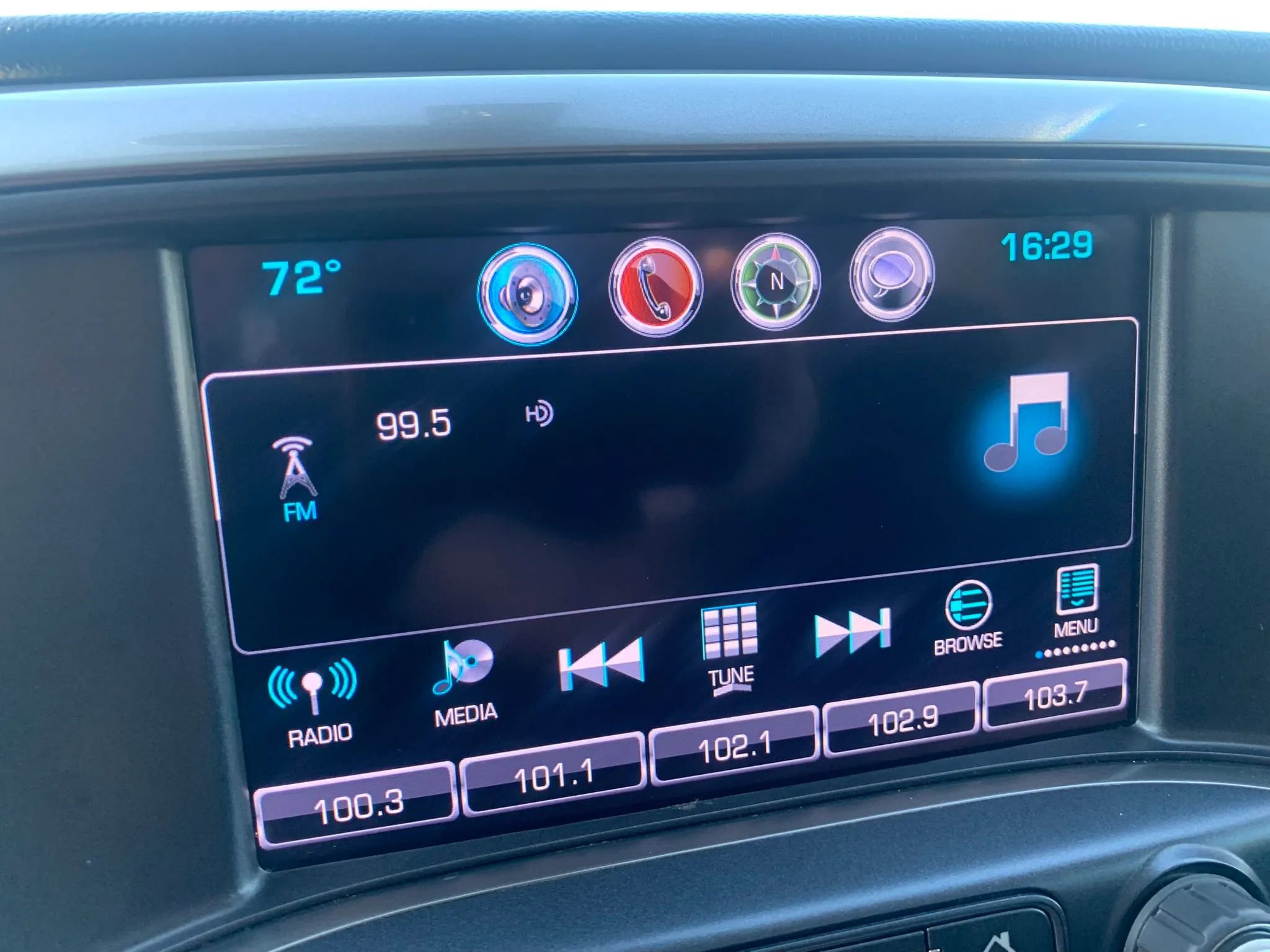 Used 2017 Chevrolet Silverado 1500 LT w/ Texas Edition image 27