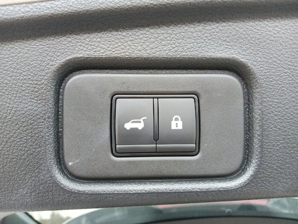 Used 2025 Nissan Pathfinder SL w/ SL Premium Package image 29