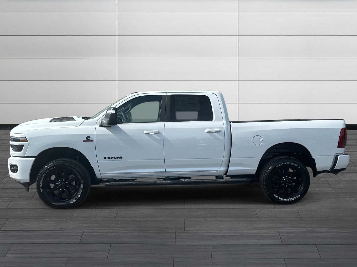 New 2026 RAM 2500 Laramie w/ Night Edition AWD/4WD image 9