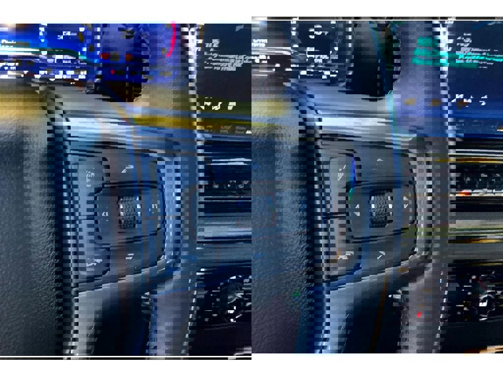 Used 2024 Chevrolet Silverado 2500 ZR2 w/ Technology Package image 21