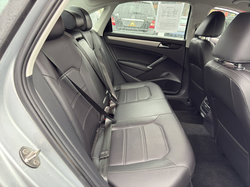 Used 2021 Volkswagen Passat 2.0T SE image 13