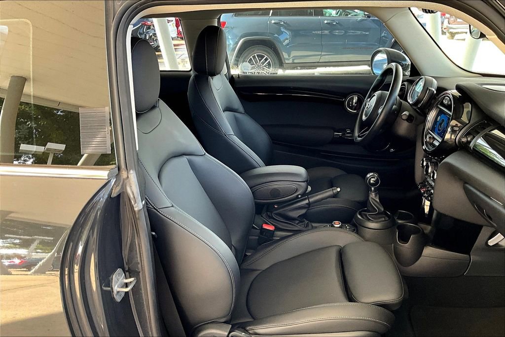 Used 2019 MINI Cooper S image 6