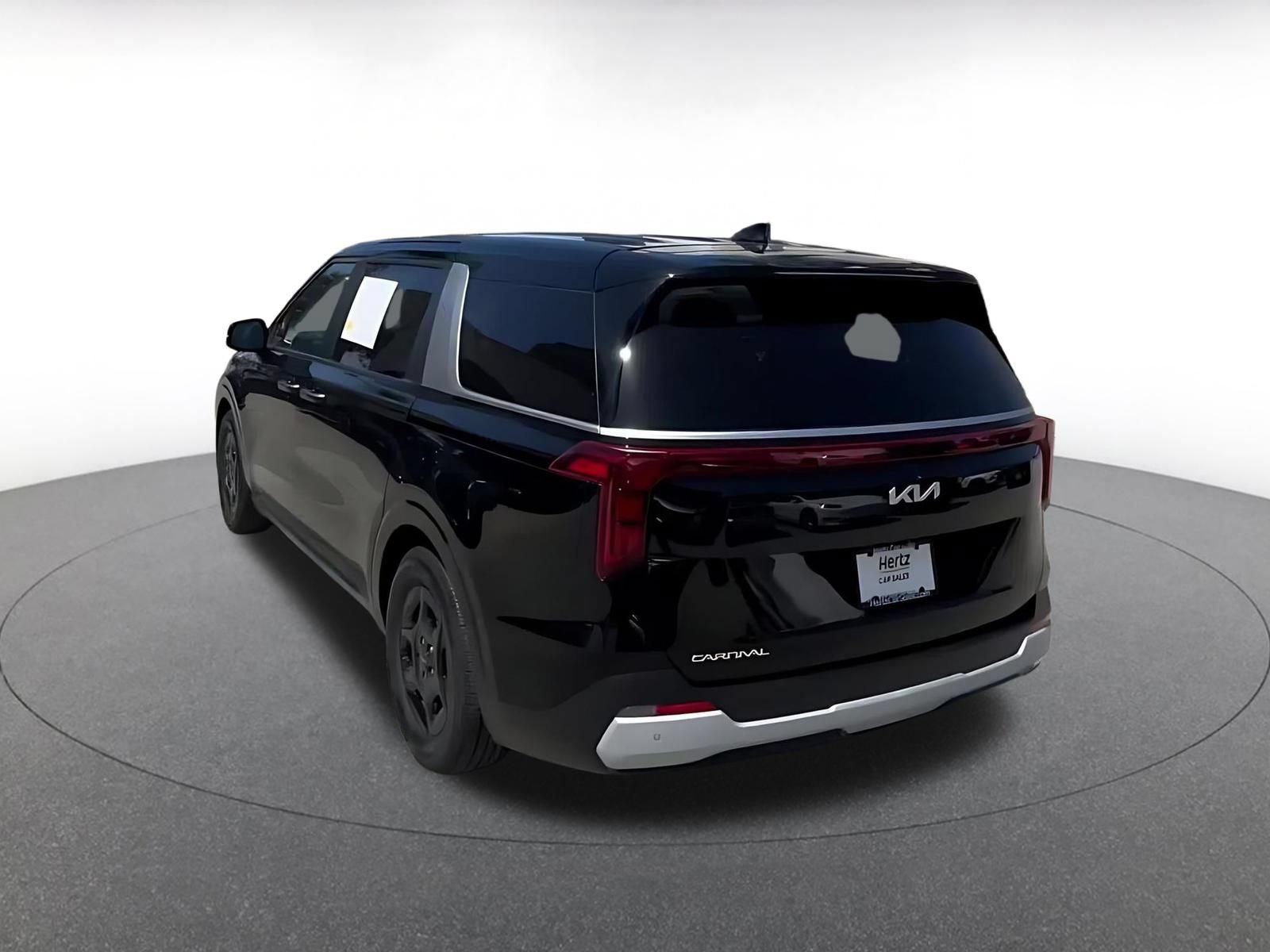 Used 2026 Kia Carnival FWD image 10