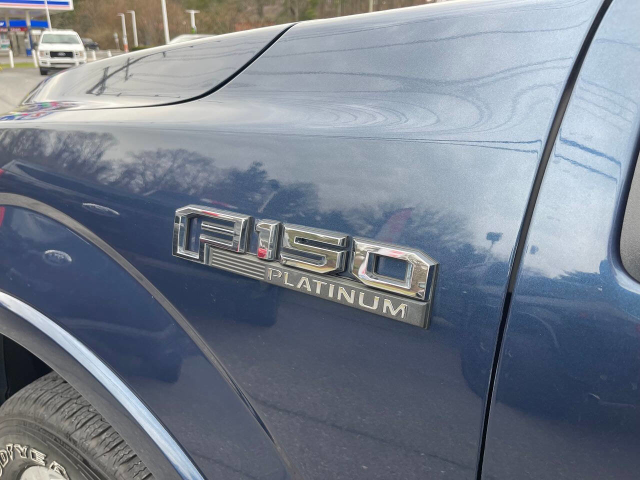 Used 2015 Ford F150 Platinum w/ Trailer Tow Package image 19