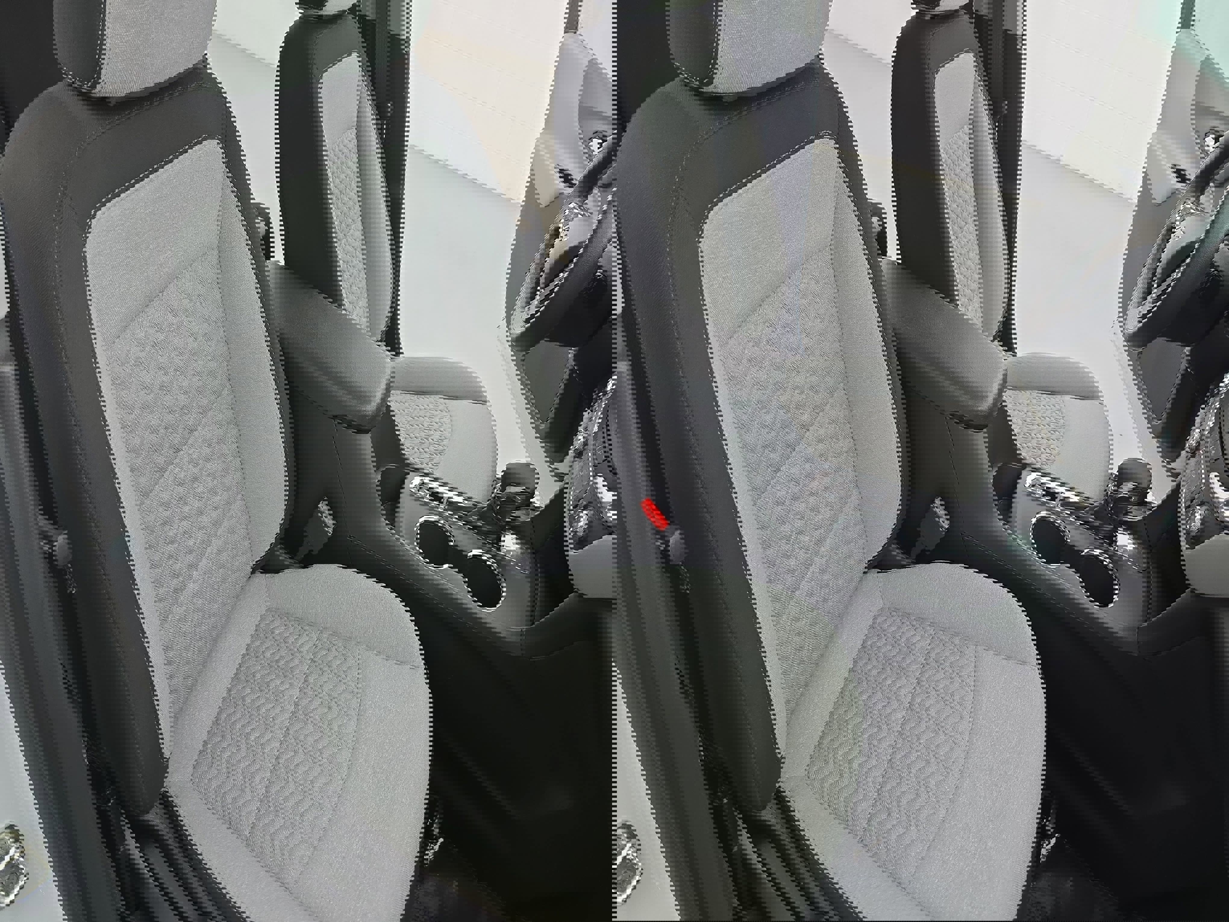 Used 2022 Chevrolet Equinox LS w/ LS Convenience Package image 10