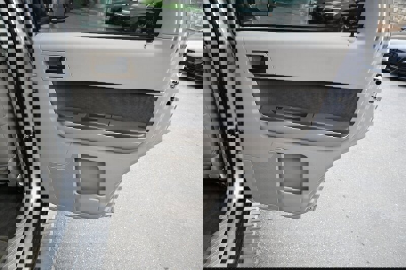 Used 2009 Ford Escape XLT image 45