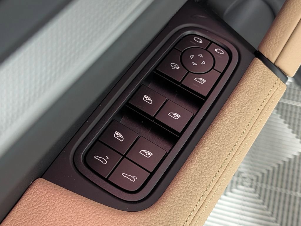 New 2026 Porsche Cayenne image 27