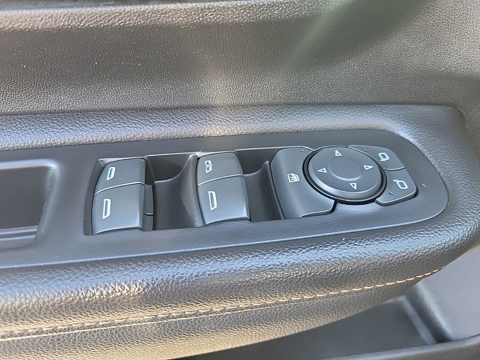 Used 2019 GMC Terrain SLE w/ Driver Convenience Package FWD image 24