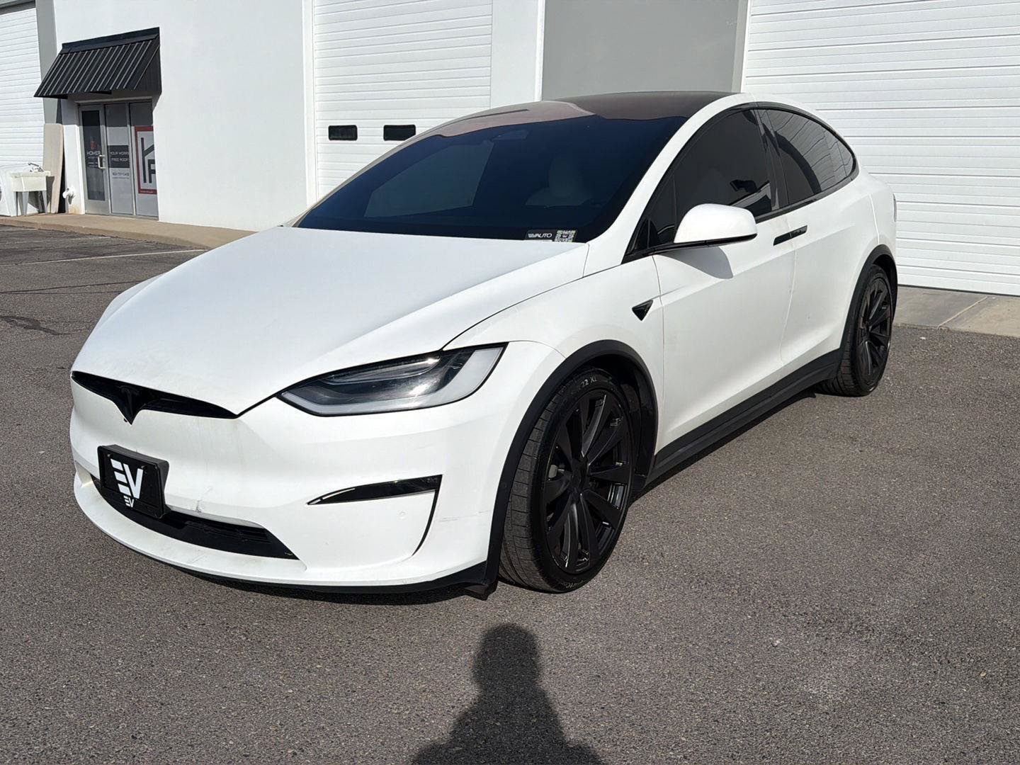 Used 2023 Tesla Model X Plaid AWD/4WD image 3