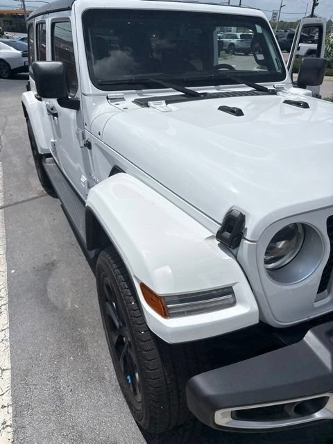 Used 2023 Jeep Wrangler Unlimited Sahara w/ Cold Weather Group AWD/4WD image 3