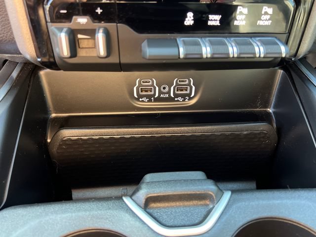 Used 2022 RAM 2500 Laramie w/ Night Edition AWD/4WD image 17