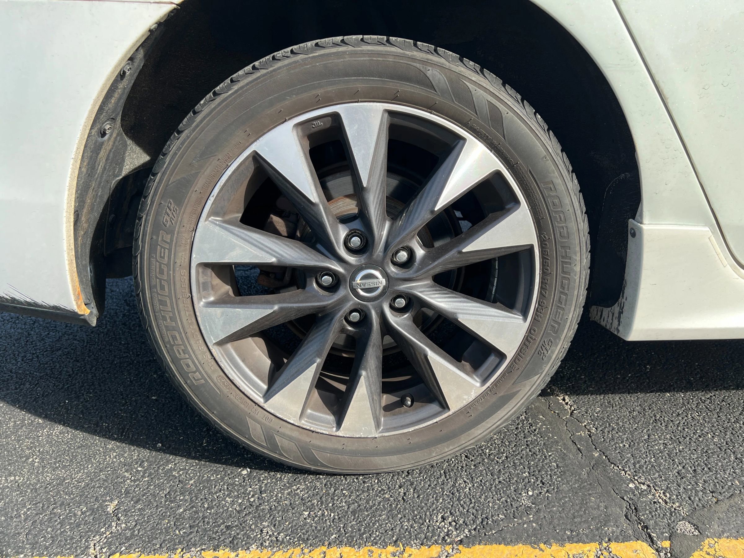 Used 2017 Nissan Sentra SR Turbo image 33