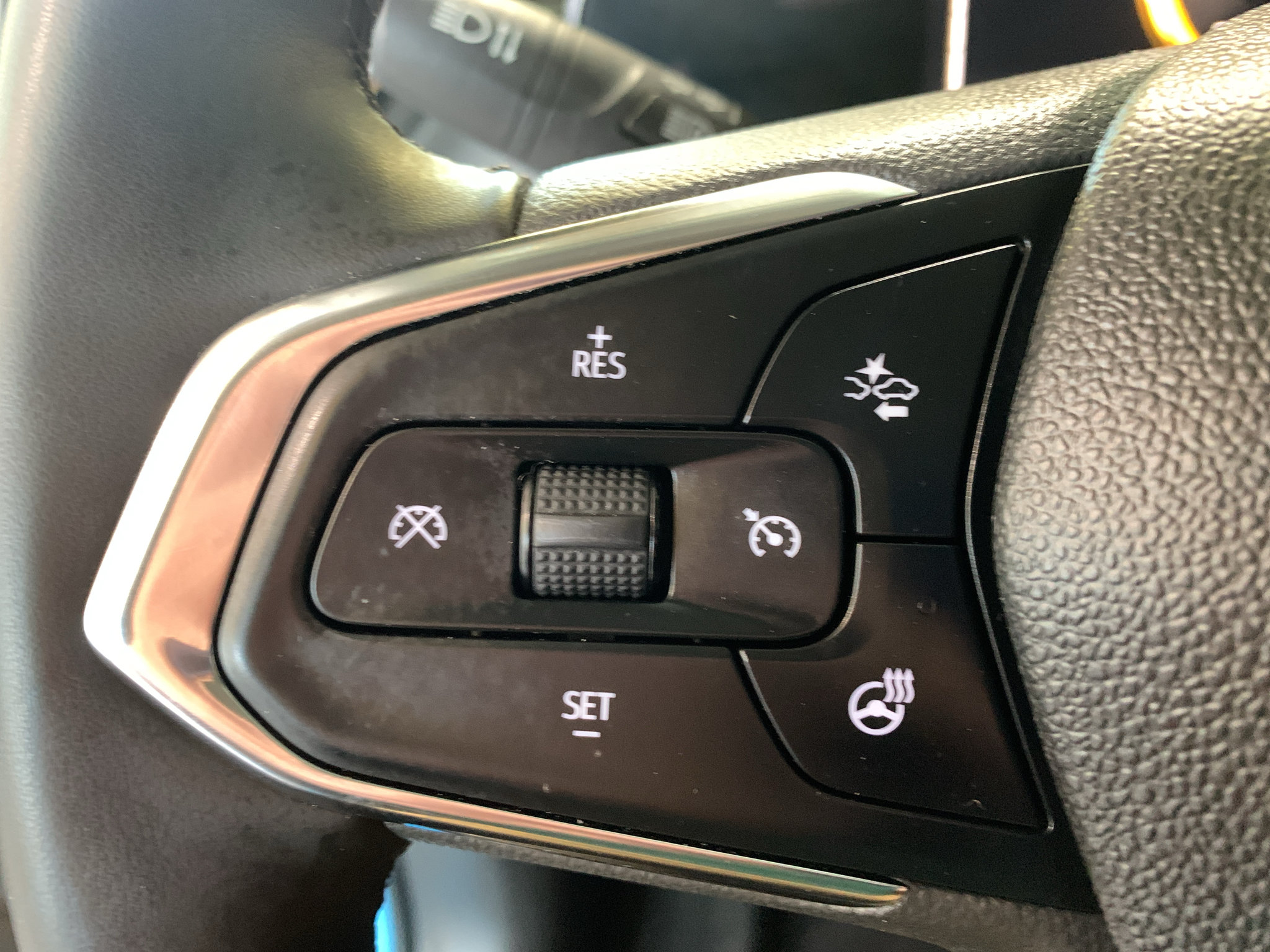 Used 2025 Chevrolet TrailBlazer LT w/ Convenience Package FWD image 19