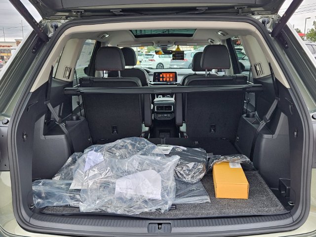 New 2026 Volkswagen Atlas Peak Edition AWD/4WD image 13