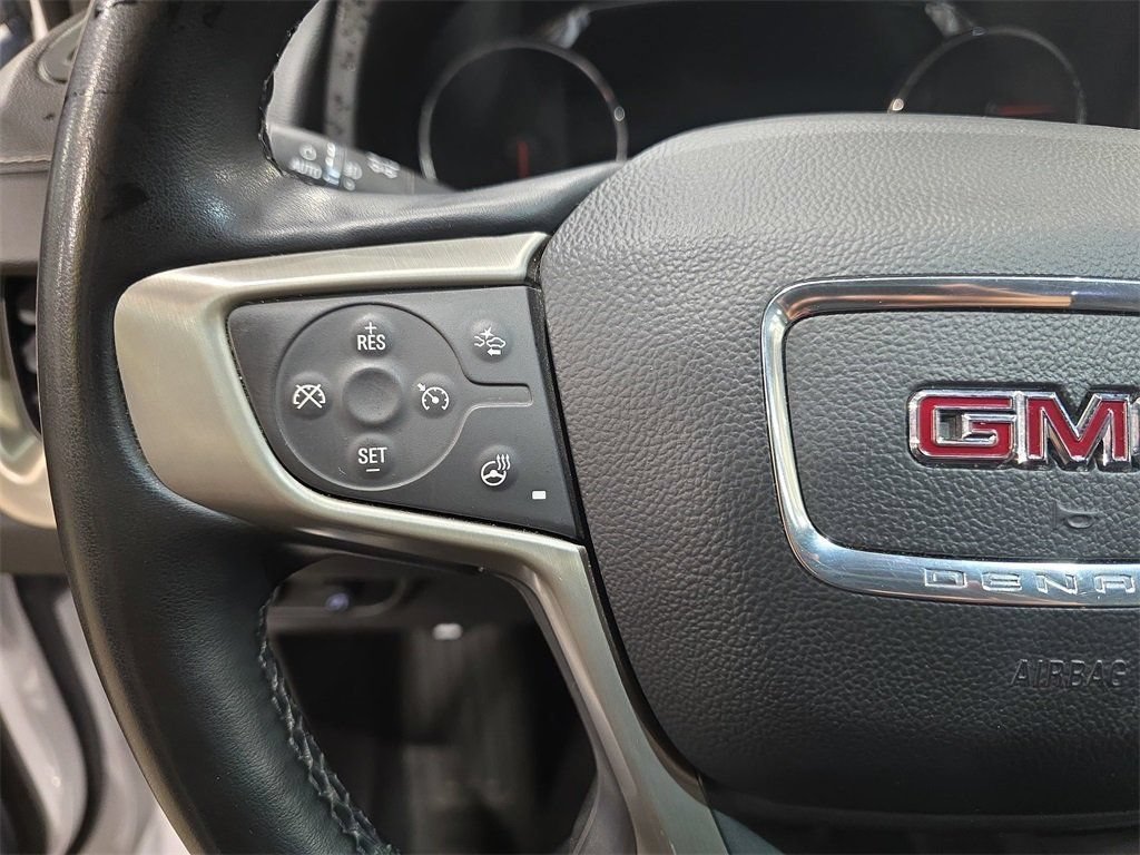 Used 2024 GMC Terrain Denali AWD/4WD image 17