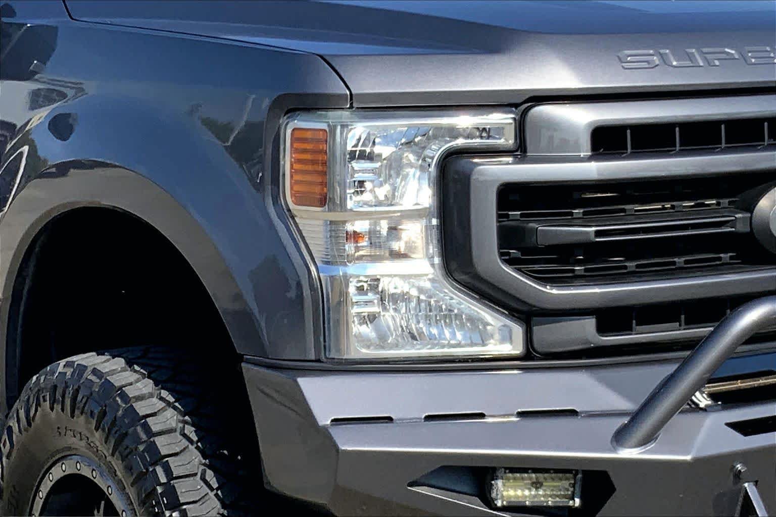 Used 2022 Ford F250 Lariat AWD/4WD image 24