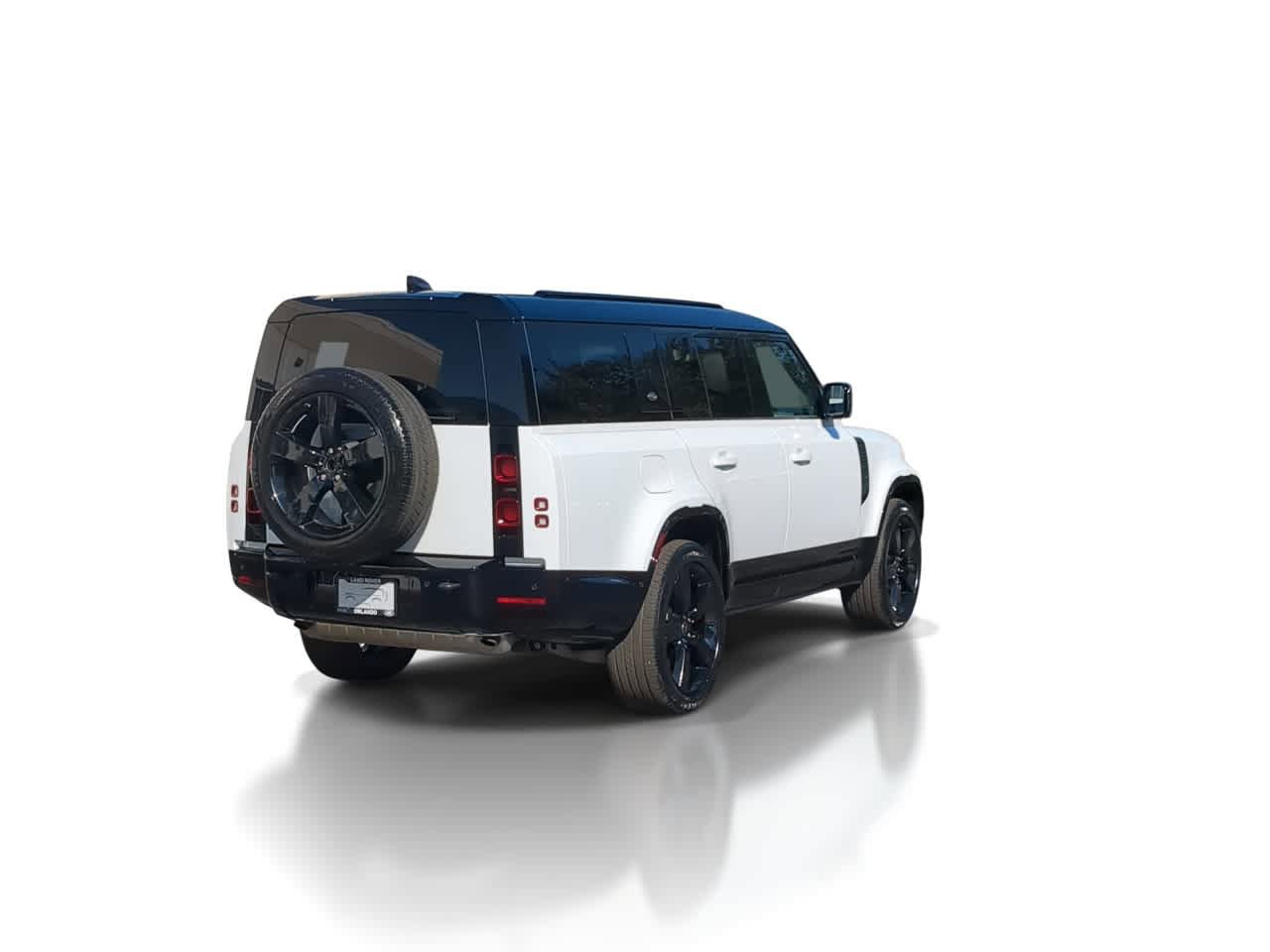 New 2024 Land Rover Defender 130 X-Dynamic SE image 8