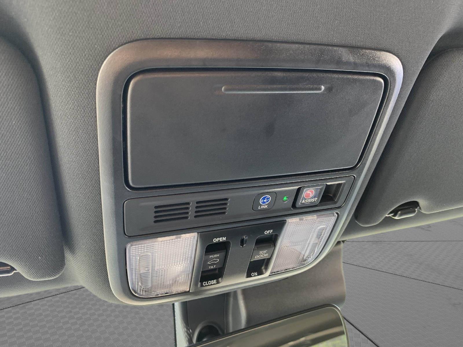 Certified 2024 Honda Passport Black Edition image 30