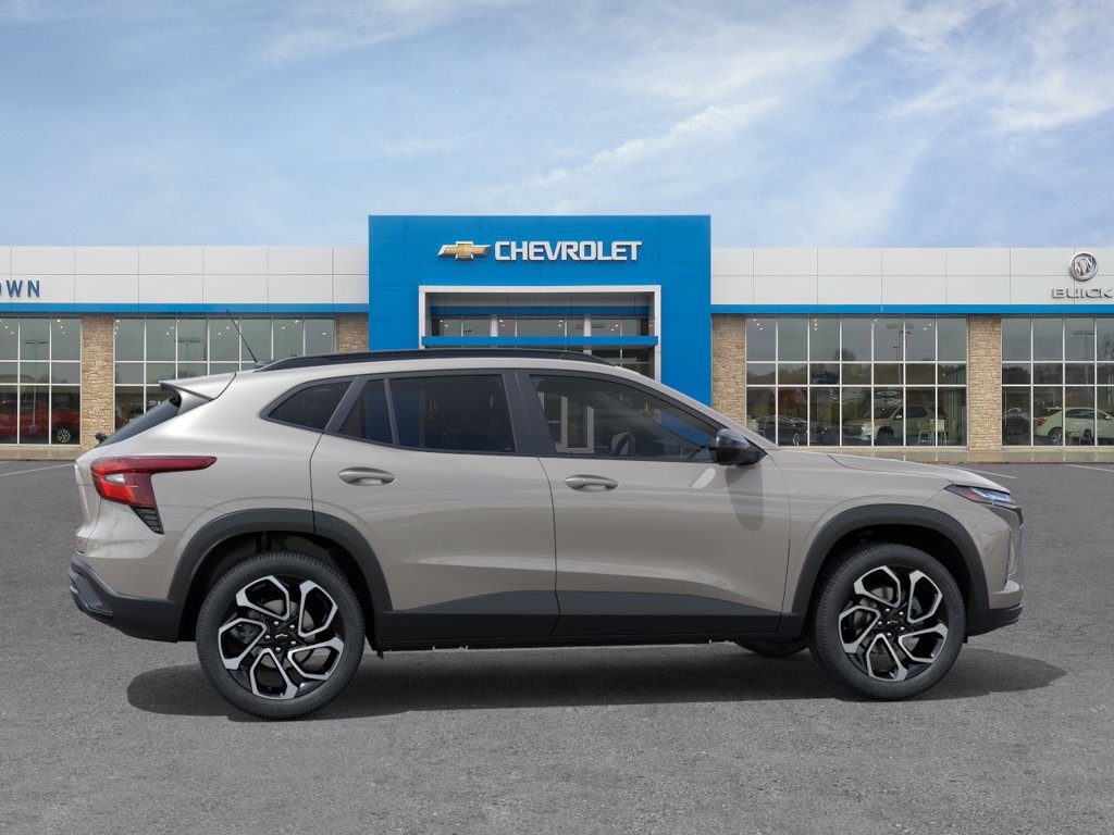 New 2026 Chevrolet Trax RS w/ Sunroof Package FWD image 5