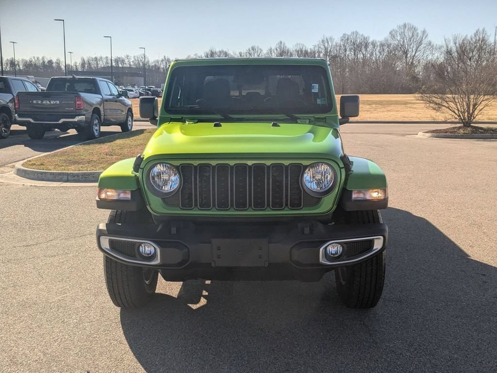 New 2026 Jeep Gladiator Sport AWD/4WD image 8
