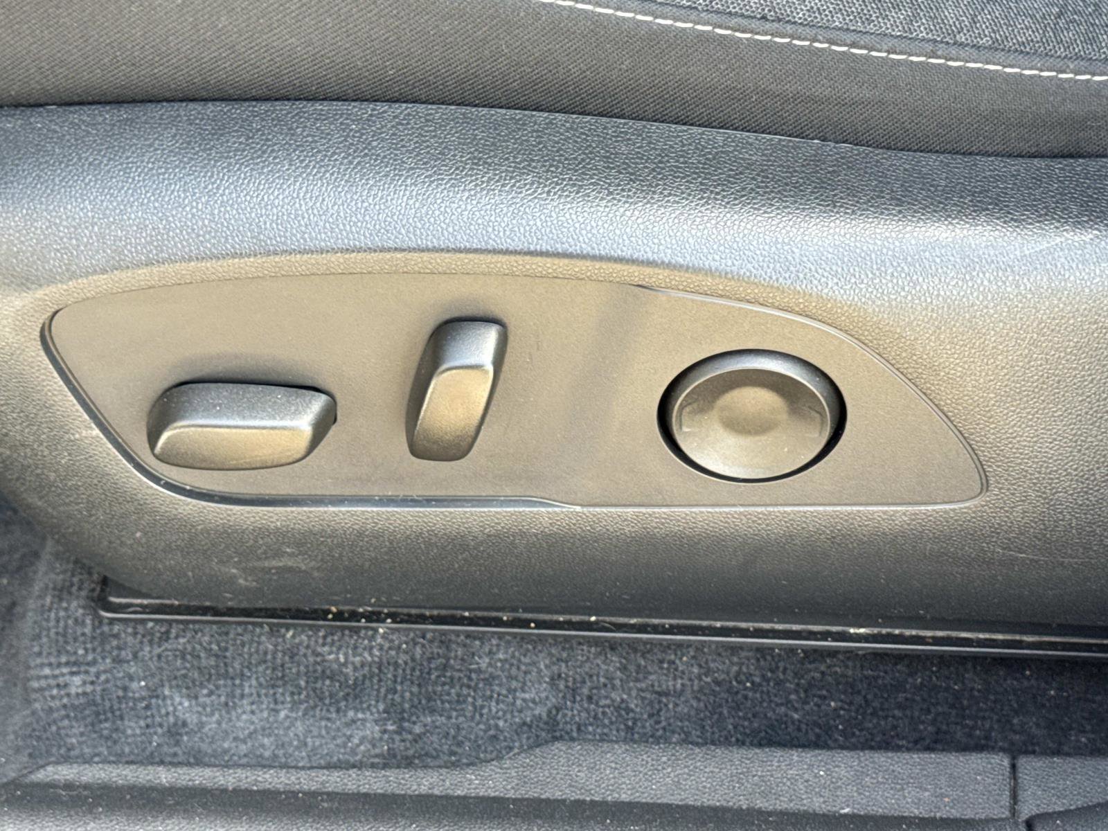 Used 2024 Honda Prologue EX image 18