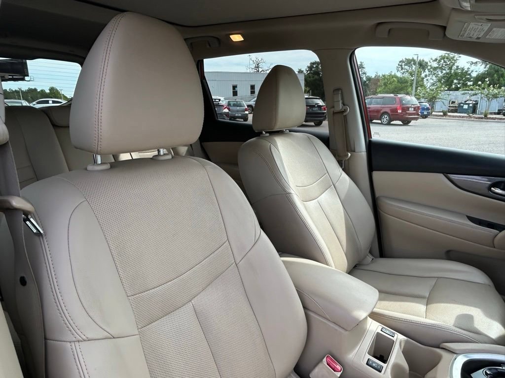 Used 2016 Nissan Rogue SL w/ SL Premium Package FWD image 44