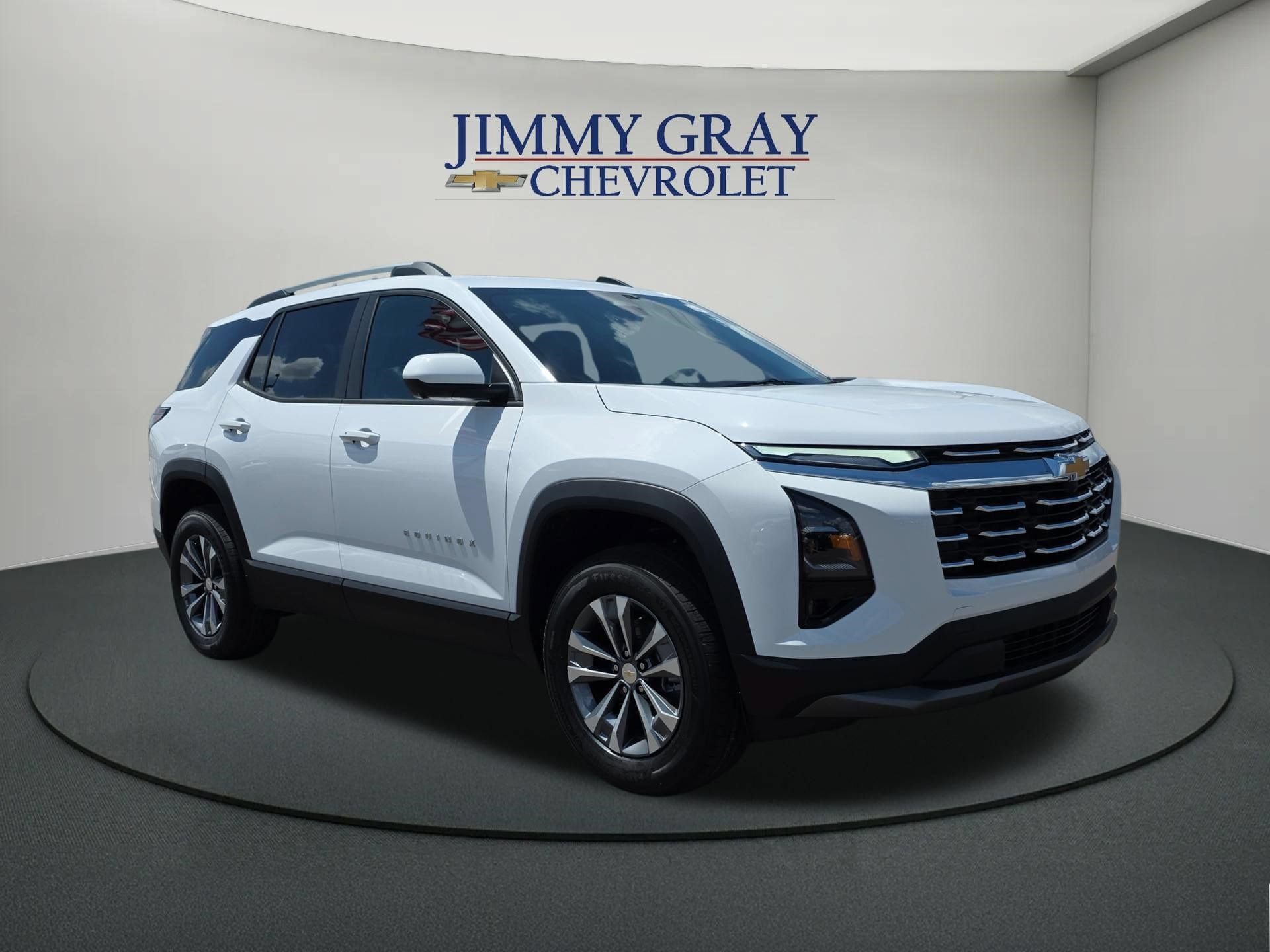 New 2026 Chevrolet Equinox LT w/ Convenience Package II FWD image 7