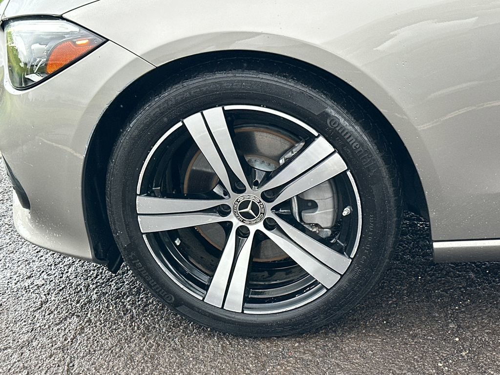 Used 2023 Mercedes-Benz C 300 Sedan image 11